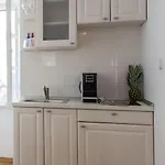 Royal - Old Town Apartman