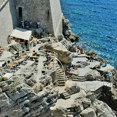 Royal - Old Town Apartmán