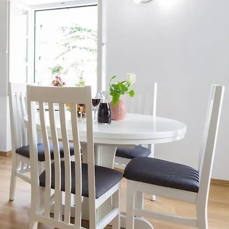 Royal - Old Town Apartment *